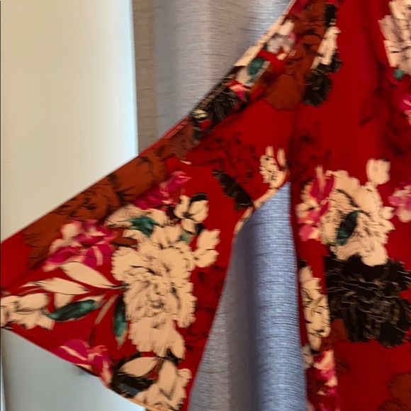 Float blouse - Picture 2 of 2